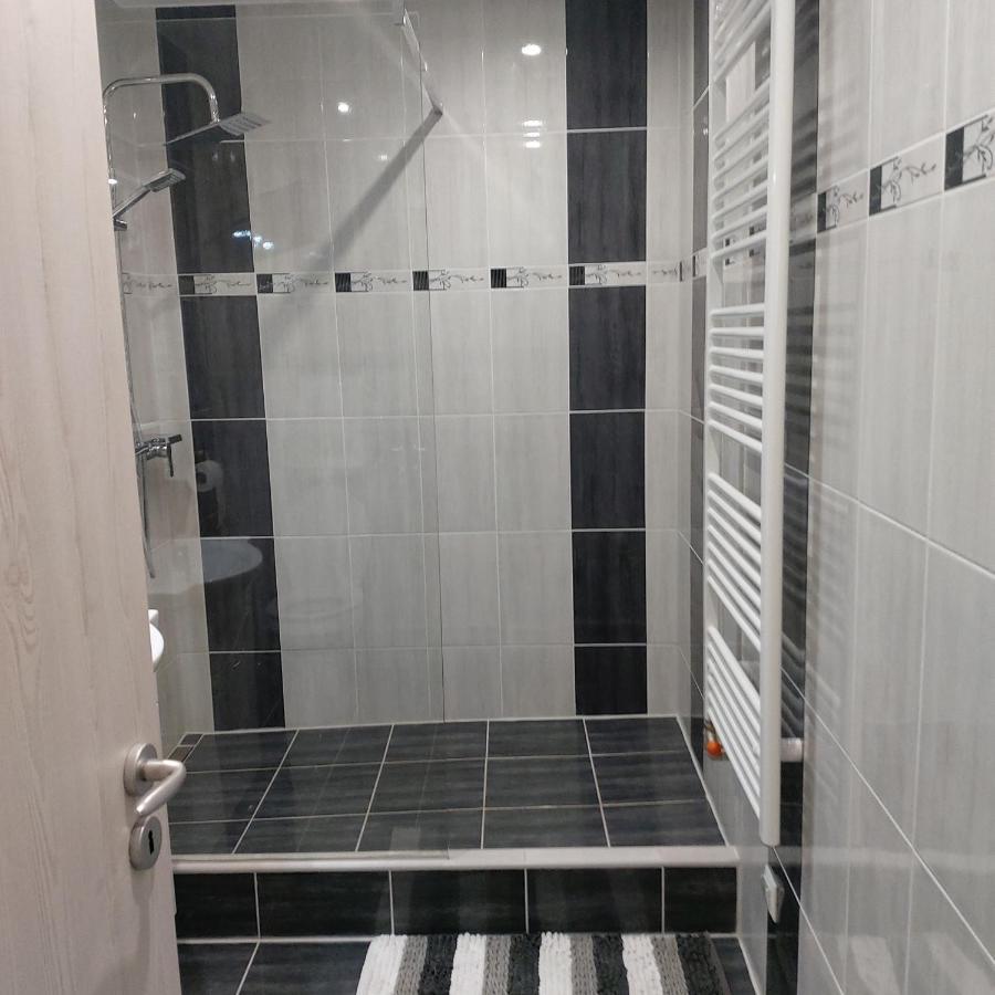 Arkad Center Apartman Szegedin Exterior foto