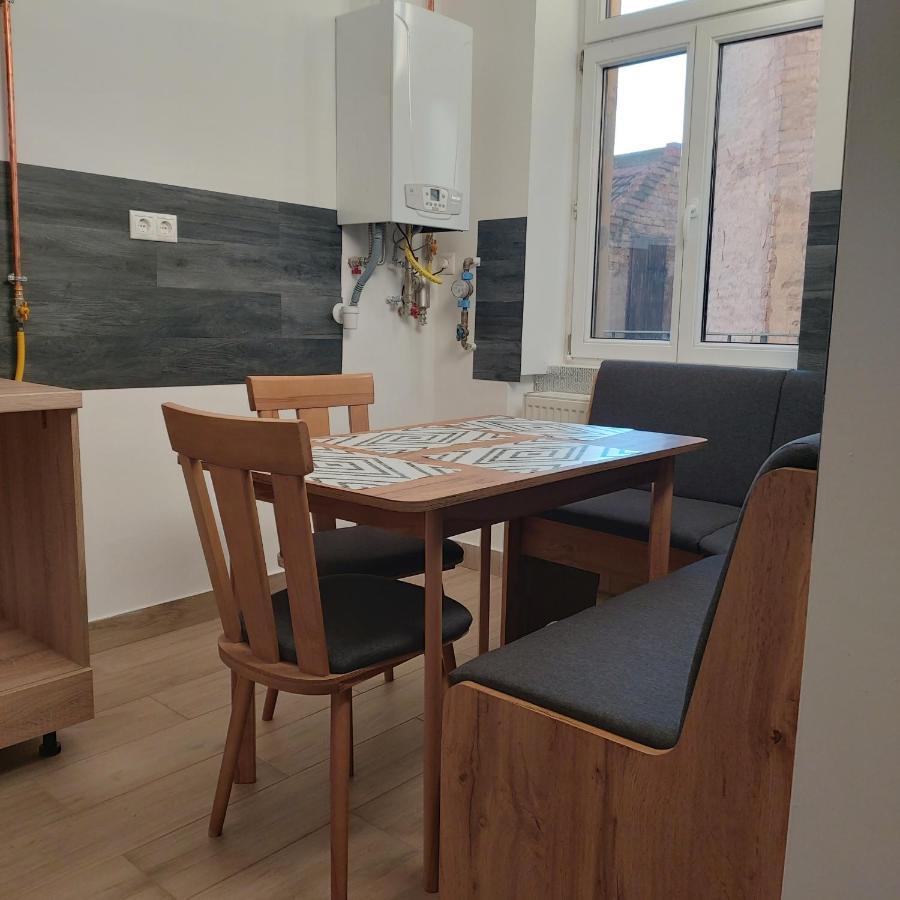 Arkad Center Apartman Szegedin Exterior foto